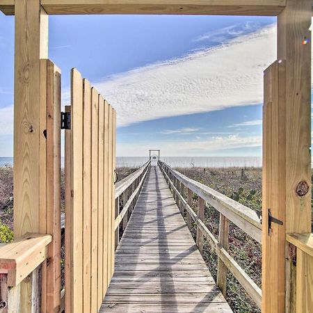 Ocean-View Condo With Deck, Steps To Carolina Beach! Exterior photo