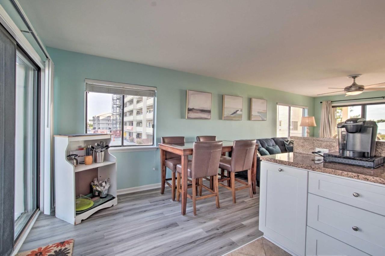 Ocean-View Condo With Deck, Steps To Carolina Beach! Exterior photo