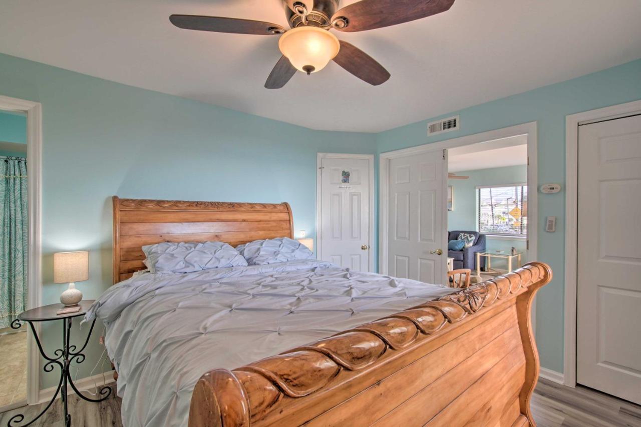 Ocean-View Condo With Deck, Steps To Carolina Beach! Exterior photo